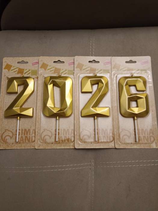 Фотография покупателя товара Свеча в торт на шпажке «Грань», цифра 1, золотая, 9 см, ГИГАНТ - Фото 6