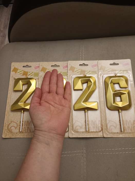 Фотография покупателя товара Свеча в торт на шпажке «Грань», цифра 1, золотая, 9 см, ГИГАНТ - Фото 1