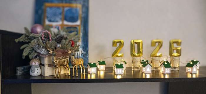 Фотография покупателя товара Свеча в торт на шпажке «Грань», цифра 1, золотая, 9 см, ГИГАНТ - Фото 2