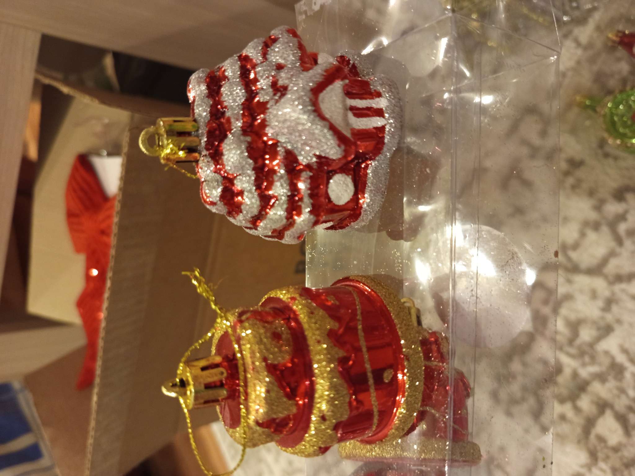 Фотография покупателя товара Ёлочные игрушки 4 шт. «Зимнее волшебство. Карнавальный» пластик, 7×5 см, красный - Фото 4