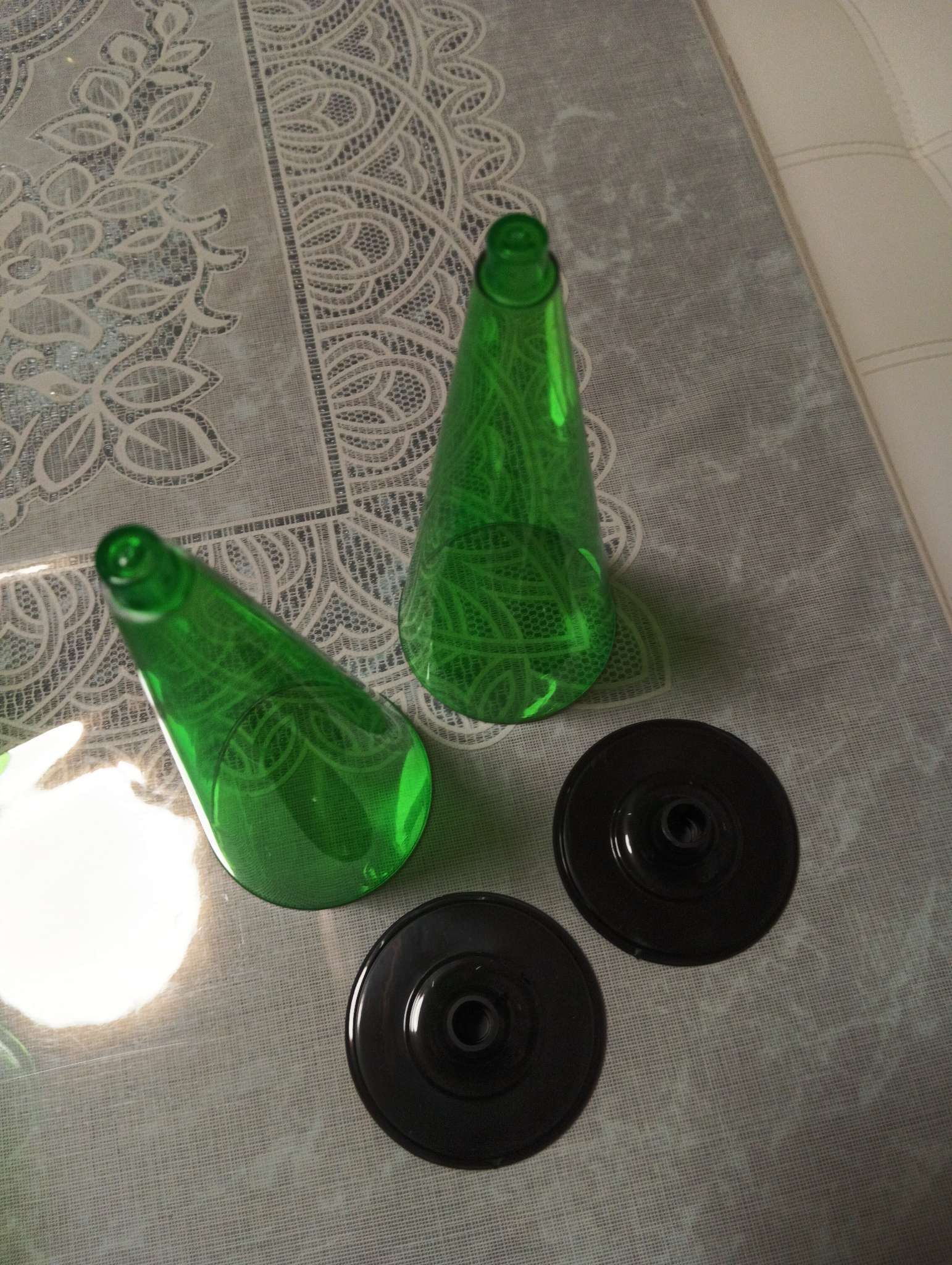 Фотография покупателя товара Фужер одноразовый «Конус», 150-180 мл, пластик, зелёный - Фото 3