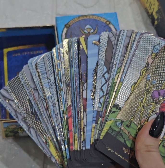 Фотография покупателя товара Таро «Golden classics» золотые, 78 карт (6×11 см), 16+ - Фото 2