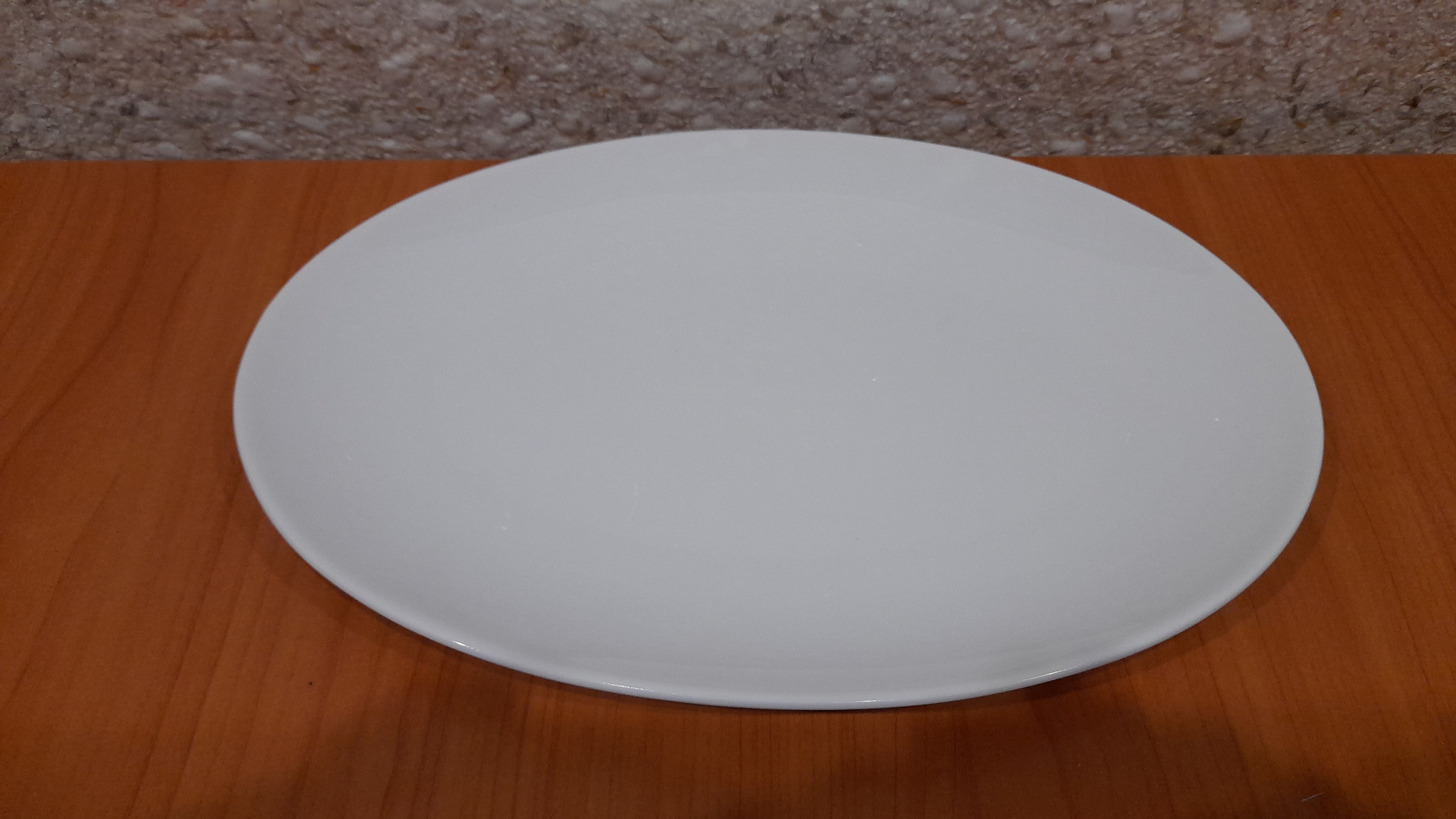 Фотография покупателя товара Блюдо фарфоровое овальное Wilmax Olivia, 13,5×20 см, цвет белый - Фото 1