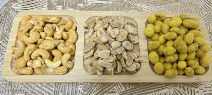 Фотография покупателя товара Менажница Доляна Striata, 4 секции, 33×9.5 см, бамбук, бежевая - Фото 1