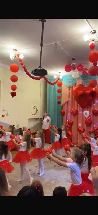 Фотография покупателя товара Шар воздушный фольгированный 9" Сердце, красный, для палочки - Фото 2