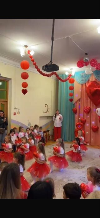 Фотография покупателя товара Шар воздушный фольгированный 9" Сердце, красный, для палочки - Фото 3