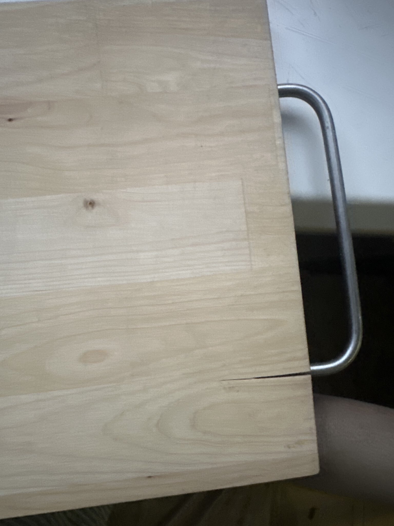 Фотография покупателя товара Набор досок разделочных Дарим Красиво «Прямоугольник», 3 шт., металлическая ручка, подставка, 39×23×2 см, 33×20×1.8 см, 28×18 см, дерево - Фото 6