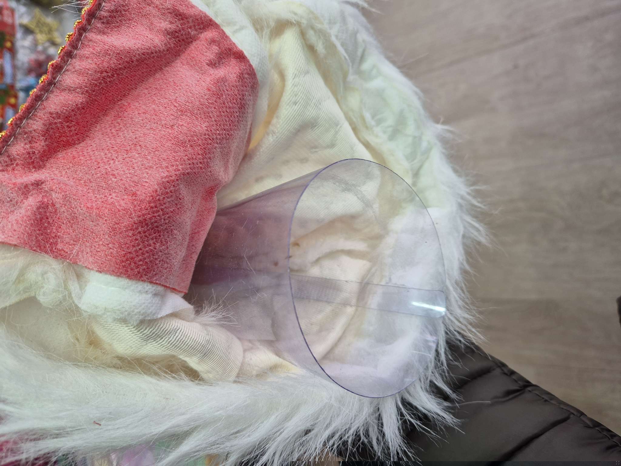 Фотография покупателя товара Снегурочка под ёлку «Зимнее волшебство. В текстурной шубке», 32 см, белый - Фото 2