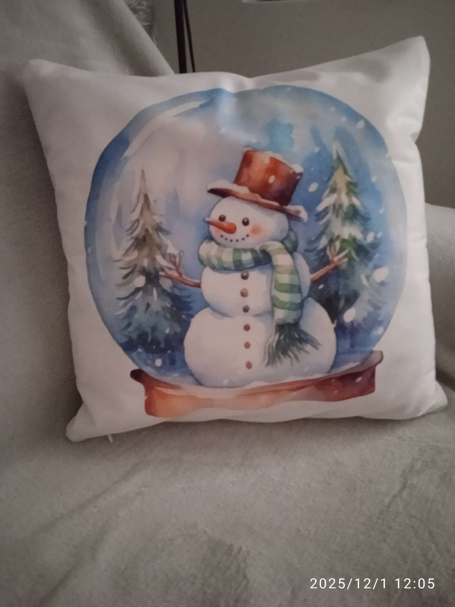 Фотография покупателя товара Наволочка декоративная новогодняя «Этель. Снеговик» 40×40 см - Фото 1