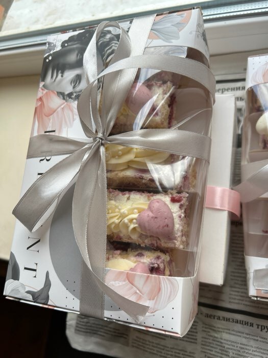 Фотография покупателя товара Коробка для эклеров с вкладышами «Цвети», 25×15×7 см - Фото 2