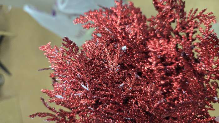 Фотография покупателя товара Декоративная веточка «Изумление», красная, 0.3×12×28 см - Фото 22