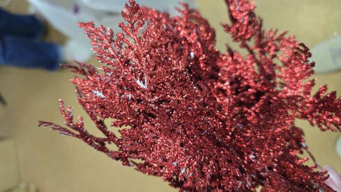 Фотография покупателя товара Декоративная веточка «Изумление», красная, 0.3×12×28 см - Фото 21