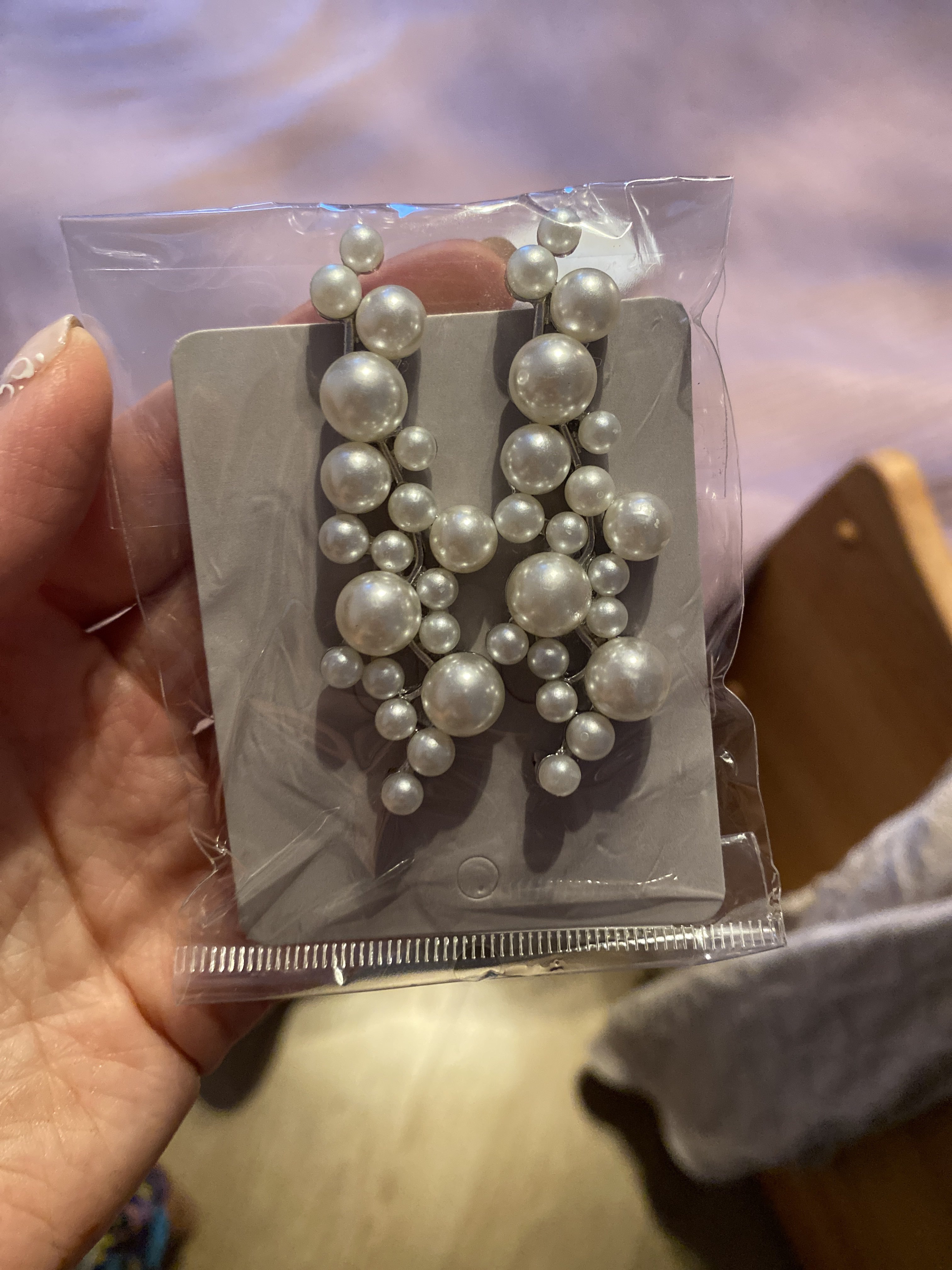 Фотография покупателя товара Серьги с жемчугом «Жасмин» ветка с жемчугом, цвет белый в серебре - Фото 1