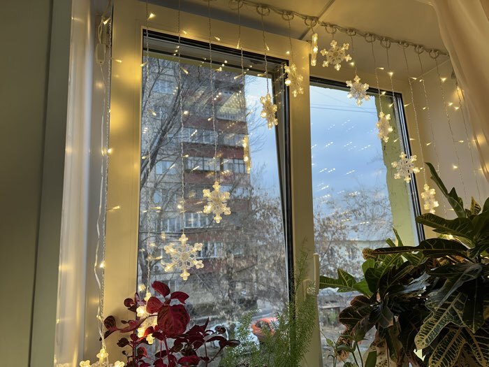 Фотография покупателя товара Держатель самоклеящийся для проводов и гирлянд ТУНДРА, 20 шт., белый - Фото 1