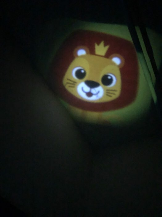 Фотография покупателя товара Часы-проектор «Милашки», световые эффекты, 24 картинки, цвет розовый - Фото 2