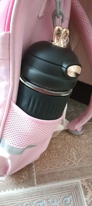 Фотография покупателя товара Бутылка для воды «Ушки», 350 мл, 9.5×9×17 см, стекло, МИКС - Фото 3