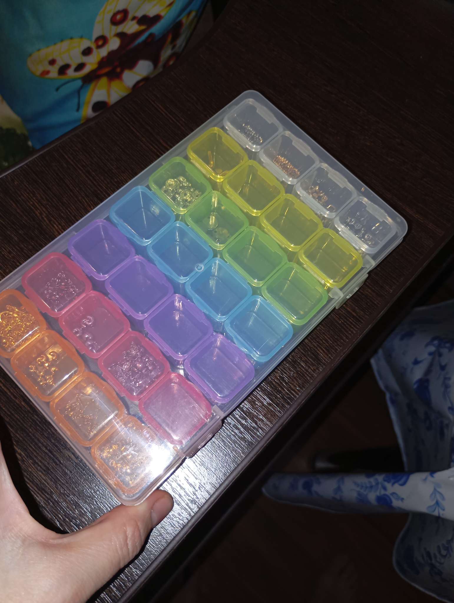 Фотография покупателя товара Подставка под украшения QF, с футлярами 28 мест, 17×11×2.5 см, разноцветная - Фото 1