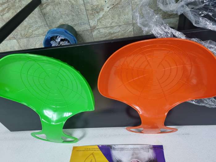 Фотография покупателя товара Санки-ледянки «Скороход», оранжевые, 65×42 см - Фото 2