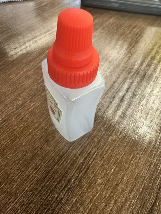 Фотография покупателя товара Бутылки для соуса «Мини», набор 2 шт., 24 мл, 7.3×3×2.2 см, пластик, прозрачные, наклейка МИКС - Фото 2