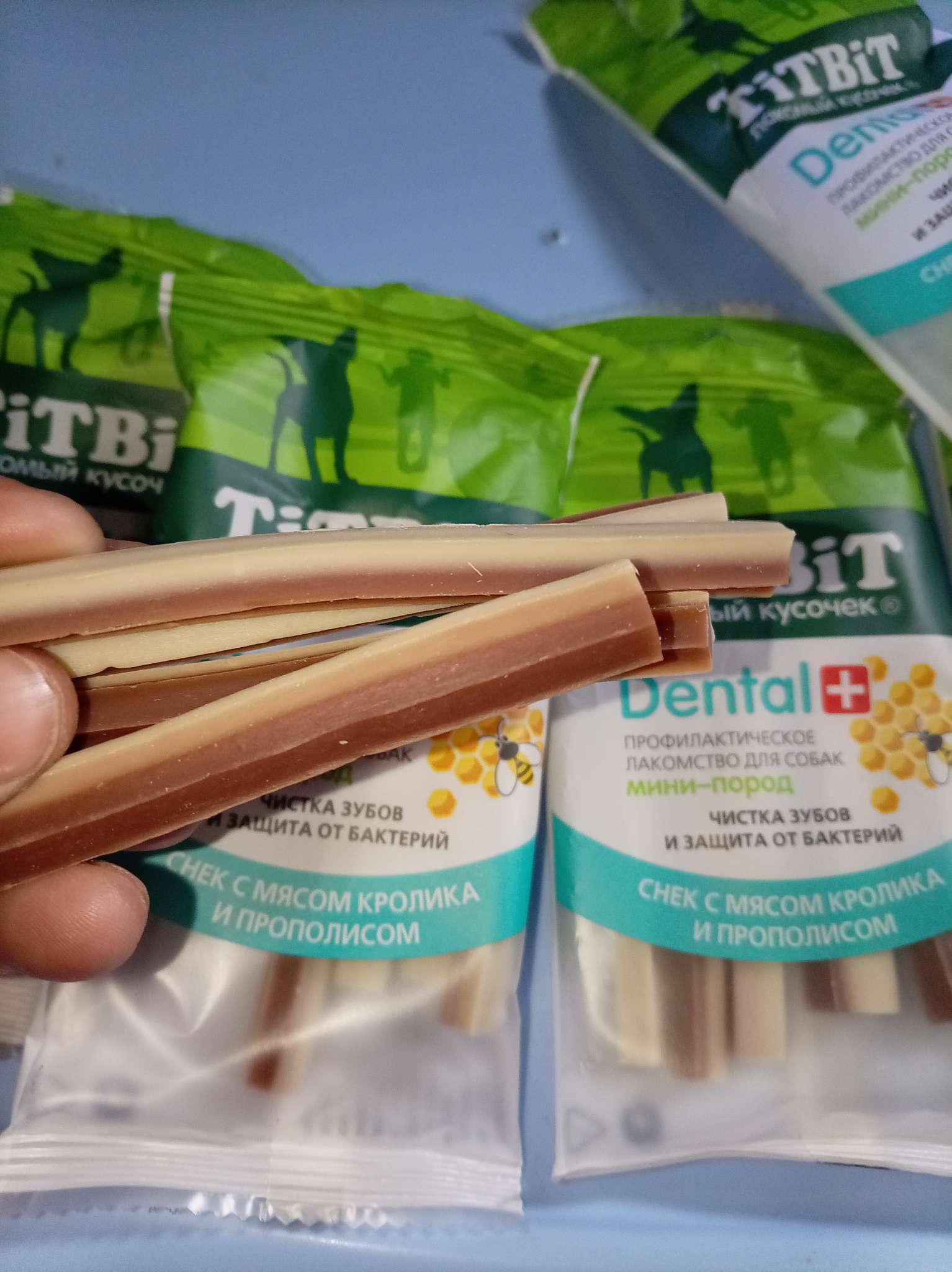 Фотография покупателя товара ДЕНТАЛ+ Снек для собак Titbit для мини-пород, с мясом кролика, 25 г - Фото 1