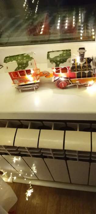 Фотография покупателя товара Конструктор 3D «Новогодний экспресс», со светодиодной гирляндой, 45 деталей - Фото 5