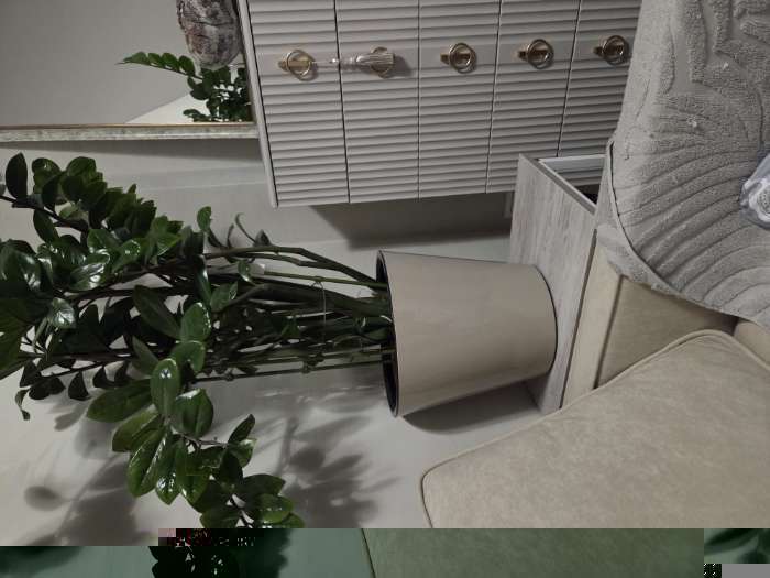 Фотография покупателя товара Кашпо для цветов с дренажной вставкой Rosemary, 16 л, d=33 см, пластиковое, на колёсиках, бежевое - Фото 1