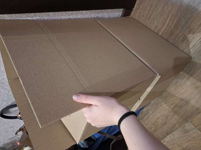 Фотография покупателя товара Коробка складная, бурая, для упаковки, хранения и переезда, 70×50×50 см - Фото 4