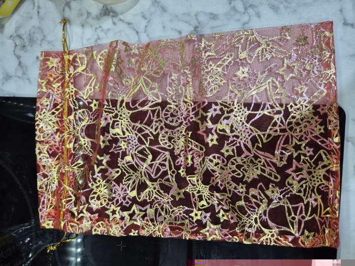 Фотография покупателя товара Мешочек подарочный органза «Новогодние игрушки», 20×30 см ± 1.5 см - Фото 2