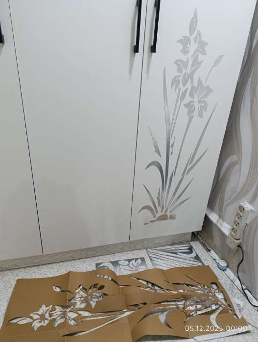 Фотография покупателя товара Зеркало настенное «Цветок», на клеевой основе, акриловое, 100×34 см - Фото 1