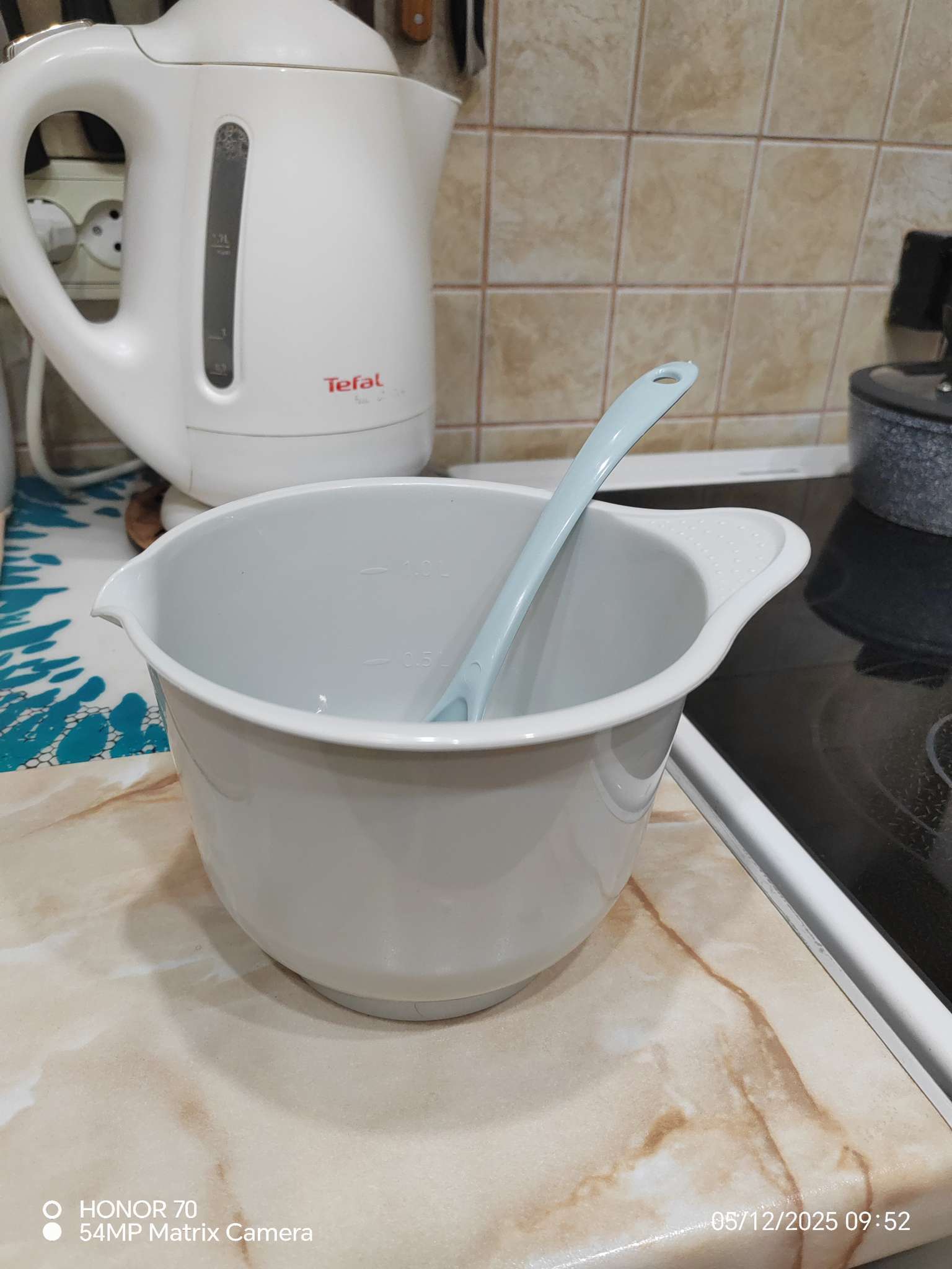 Фотография покупателя товара Половник Доляна «Унция», 24×8×5 см, пластик, зелёный - Фото 5