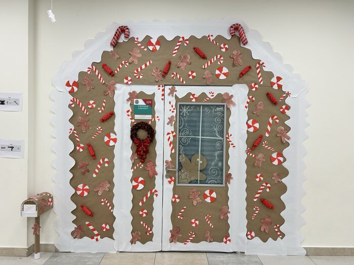 Фотография покупателя товара Бумага упаковочная крафт без печати, для обёртки и упаковки, 70 г/м², 0.70×10 м - Фото 2