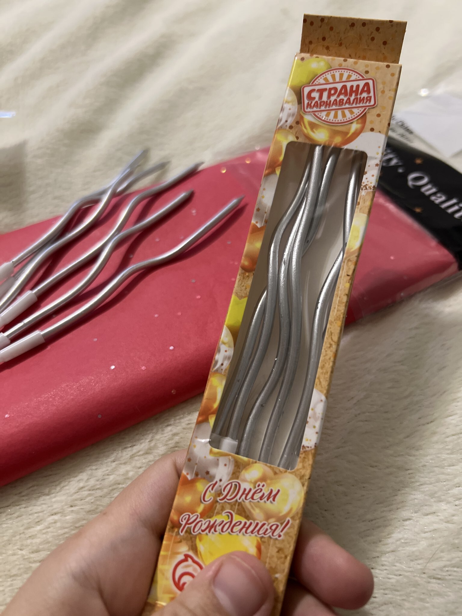 Фотография покупателя товара Свечи для торта «Серпантин» 6 шт., коктейльные, серебристые - Фото 119