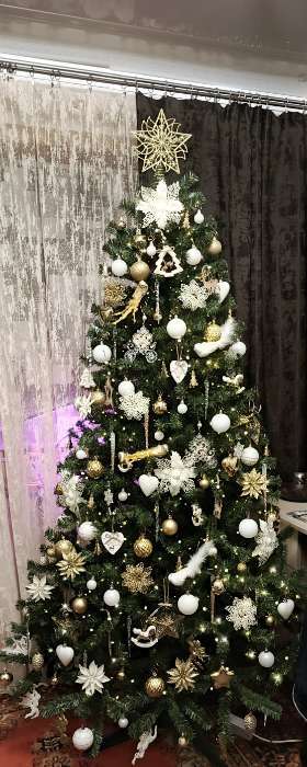 Фотография покупателя товара Искусственная ёлка «Таёжная», 220 см, d нижнего яруса 125 см, 937 ПВХ веток отгибаются - Фото 2