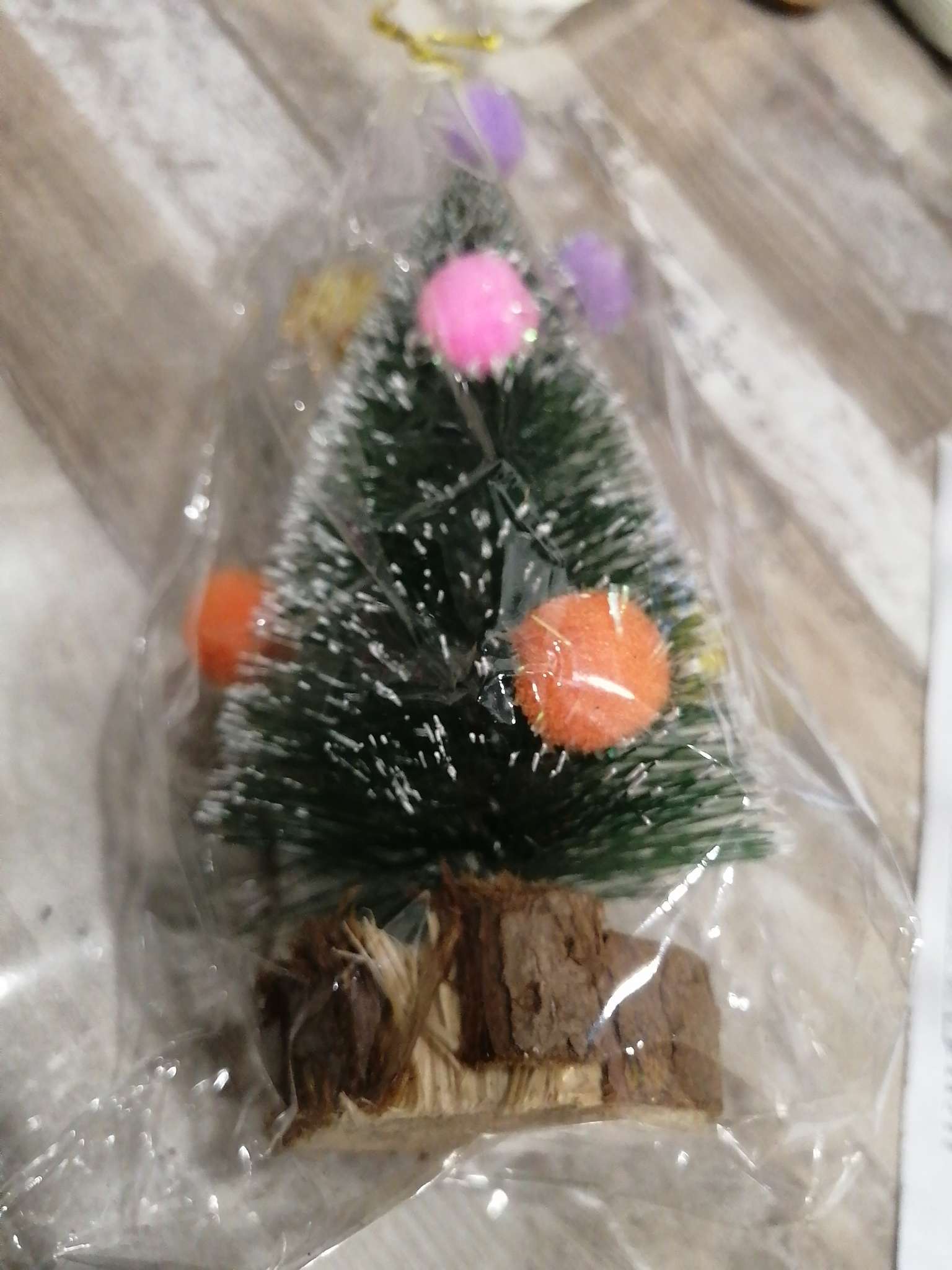 Фотография покупателя товара Декор «Ёлочка с цветными шарами», с текстильными игрушками, на подставке, 7×7×15 см - Фото 6