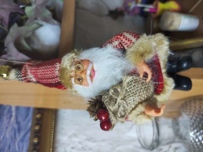 Фотография покупателя товара Дед Мороз под ёлку «Зимнее волшебство. Новогодняя игрушка в красном с мешком», 14 см - Фото 1