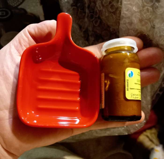 Фотография покупателя товара Соусник Доляна «Сковорода», 50 мл, 10.5×7.2 см, с ручкой, керамика, красный - Фото 3