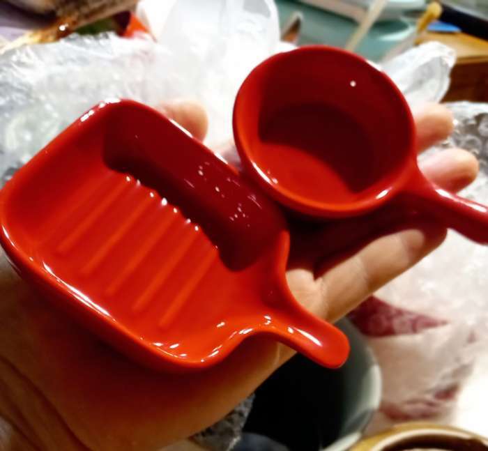 Фотография покупателя товара Соусник Доляна «Сковорода», 50 мл, 10.5×7.2 см, с ручкой, керамика, красный - Фото 1