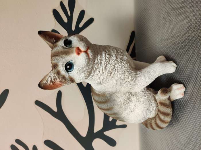 Фотография покупателя товара Садовая фигура из полистоуна «Кот», 30×25×16 см - Фото 1