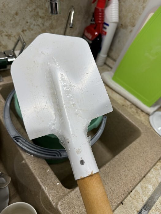 Фотография покупателя товара Лопата автомобильная, длина 57 см, деревянный черенок, цвет МИКС - Фото 1