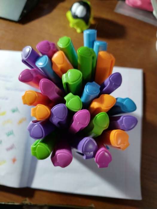 Фотография покупателя товара Ручка шариковая Elementary L для левшей, пулевидный пишущий узел 0.7 мм, синие чернила, резиновый упор, микс - Фото 1