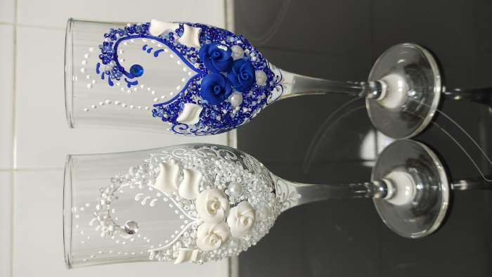 Фотография покупателя товара Набор свадебных бокалов "Шик", с розочками, сине - белый - Фото 2