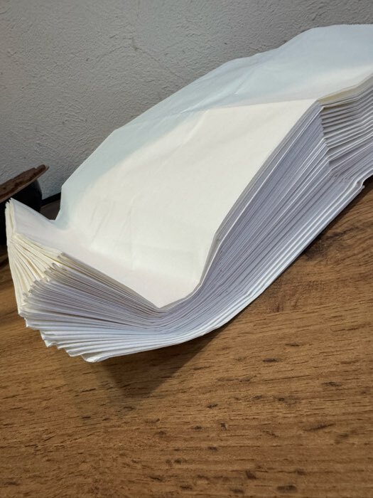 Фотография покупателя товара Пакет крафт без печати, белый, плоская ручка, 32×20×34 см - Фото 7