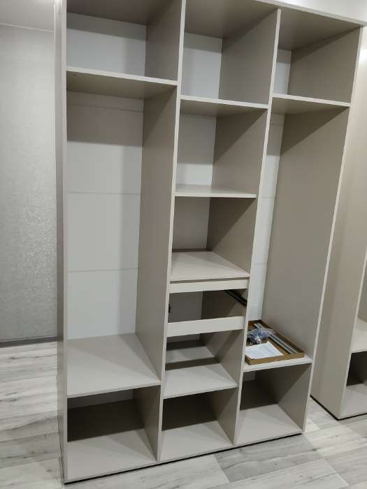 Фотография покупателя товара Шкаф прямой четырёхстворчатый для одежды «Лора», 1 ящик, 1800×570×2200 мм, цвет крафт золотой/белый - Фото 2