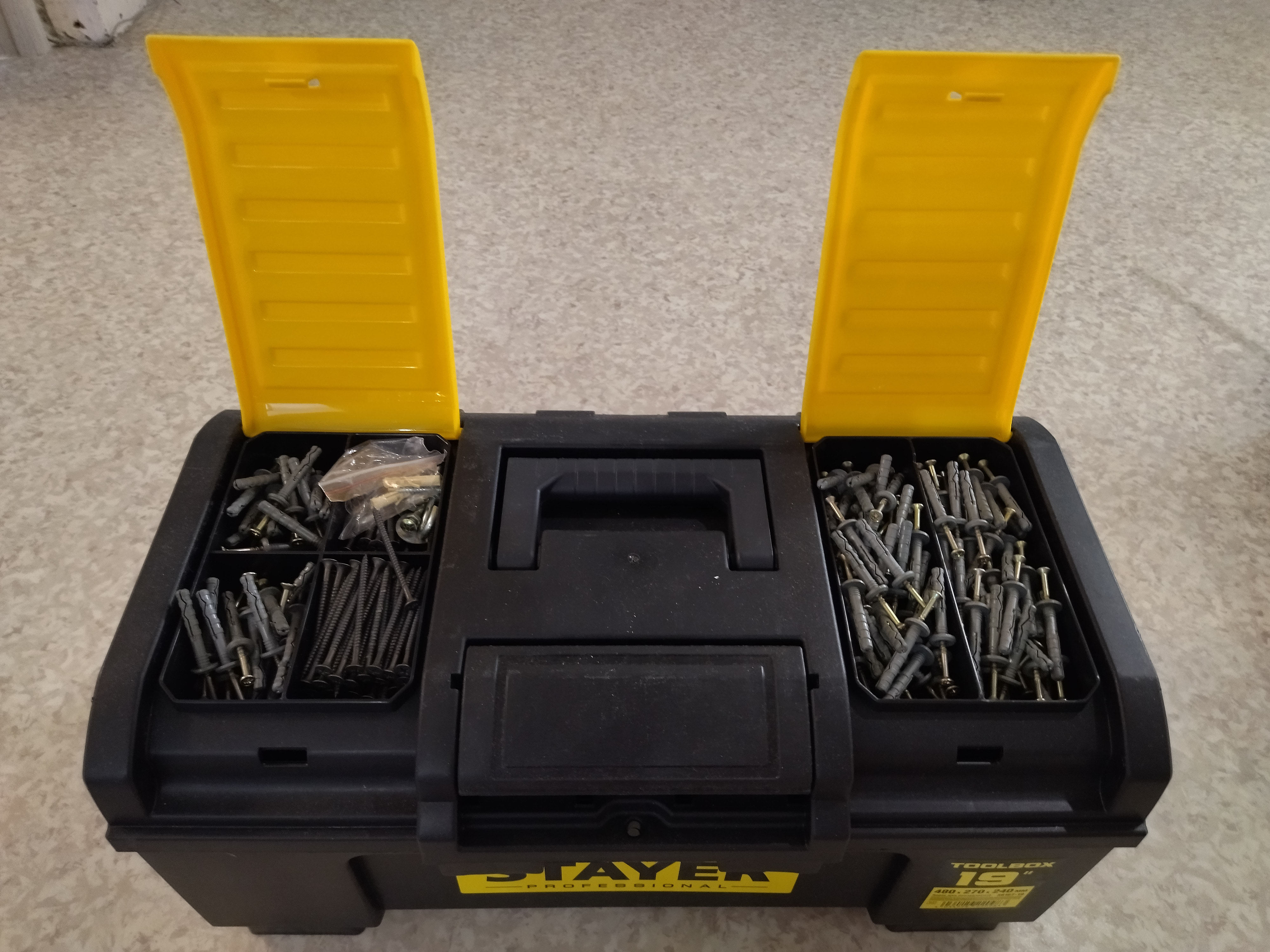 Фотография покупателя товара Ящик для инструмента  STAYER Professional "TOOLBOX-19", пластиковый - Фото 2