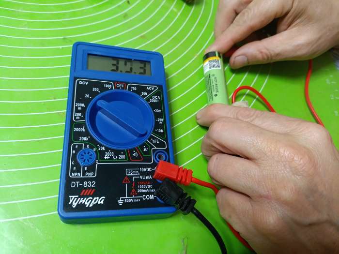 Фотография покупателя товара Мультиметр ТУНДРА, DT-832, ACV/DCV, DCA, 200-2 МΩ, прозвон - Фото 1