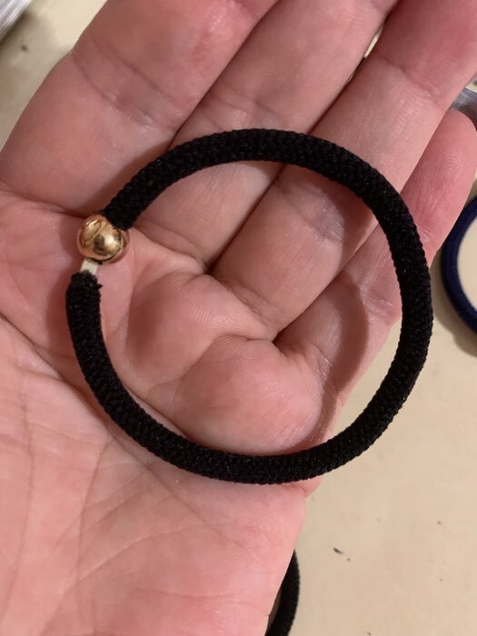 Фотография покупателя товара Резинки для волос Выбражулька «Комиксы», набор 4 шт., девчонка шляпка, 5 см, чёрные, синие - Фото 6