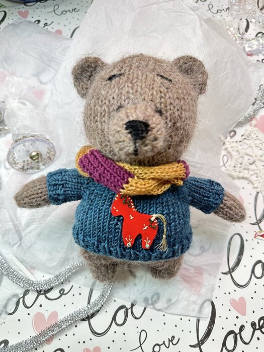 Фотография покупателя товара Коробка подарочная новогодняя складная Happy new year, 31×25.5×16 см, Новый год - Фото 5