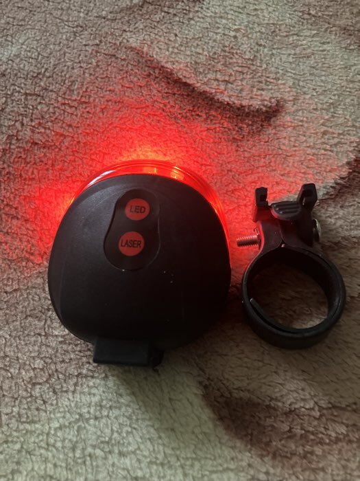 Фотография покупателя товара Задний фонарь с лазером «Мастер К», велосипедный, водонепроницаемый, 4 режима, 2ААА - Фото 1