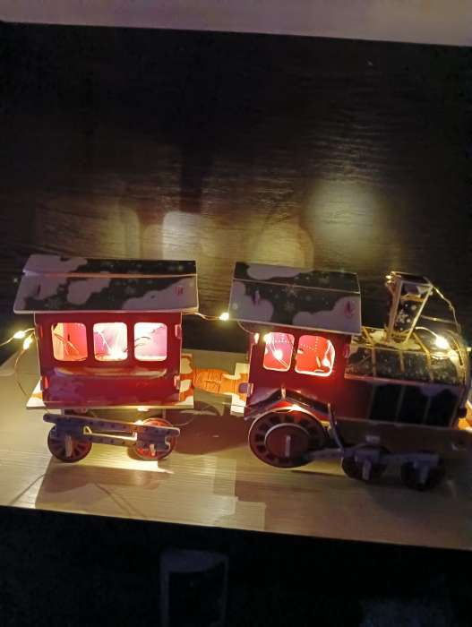 Фотография покупателя товара Конструктор 3D «Новогодний экспресс», со светодиодной гирляндой, 45 деталей - Фото 4