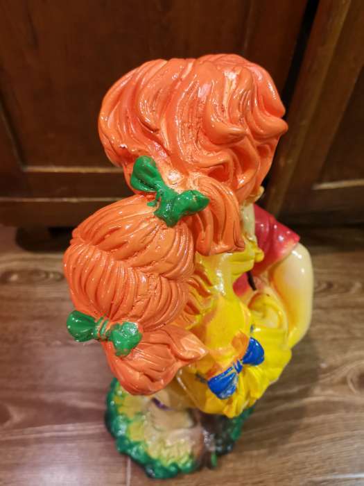 Фотография покупателя товара Садовая фигура "Мальчик с девочкой", разноцветная, гипс, 50 см, микс - Фото 3